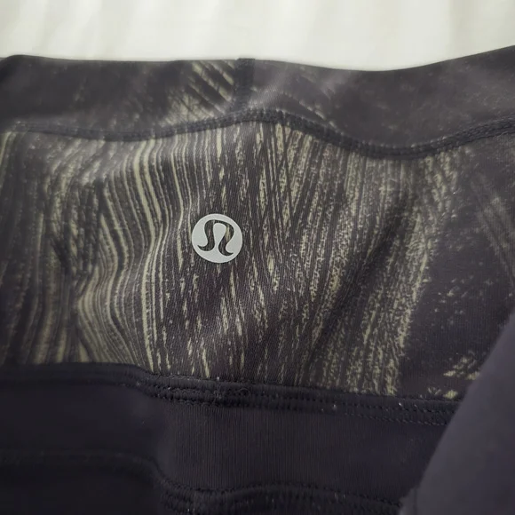 Lululemon Fresh Mesh Run Crop Leggings Sz4 Wind Chill Fatigue Green Blck Pockets - Picture 10 of 16